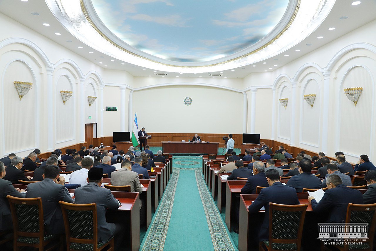 Xalq deputatlari Xorazm viloyat Kengashining ellik uchinchi sessiyasi.